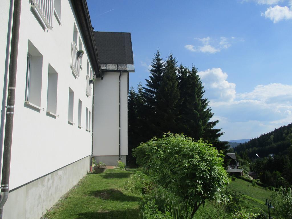 Greizer Kammhütte Gaststätte&Pension Klingenthal Exterior foto